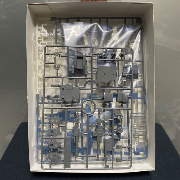 GUNDAM Ez8 HG 1/144 Model RX-79 MOBILE SUIT GUNDAM 08th MS TEAM Bandai 1998 NIB - Picture 7 of 8